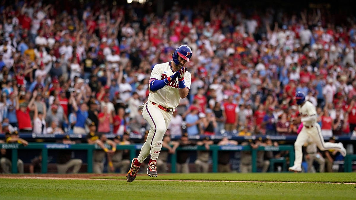 Bryce Harper reacts