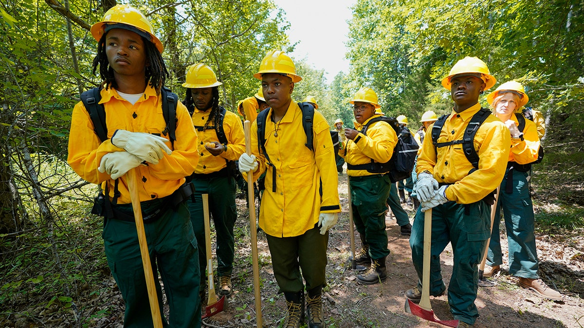 Wildland firefighter students from Alabama A&M 