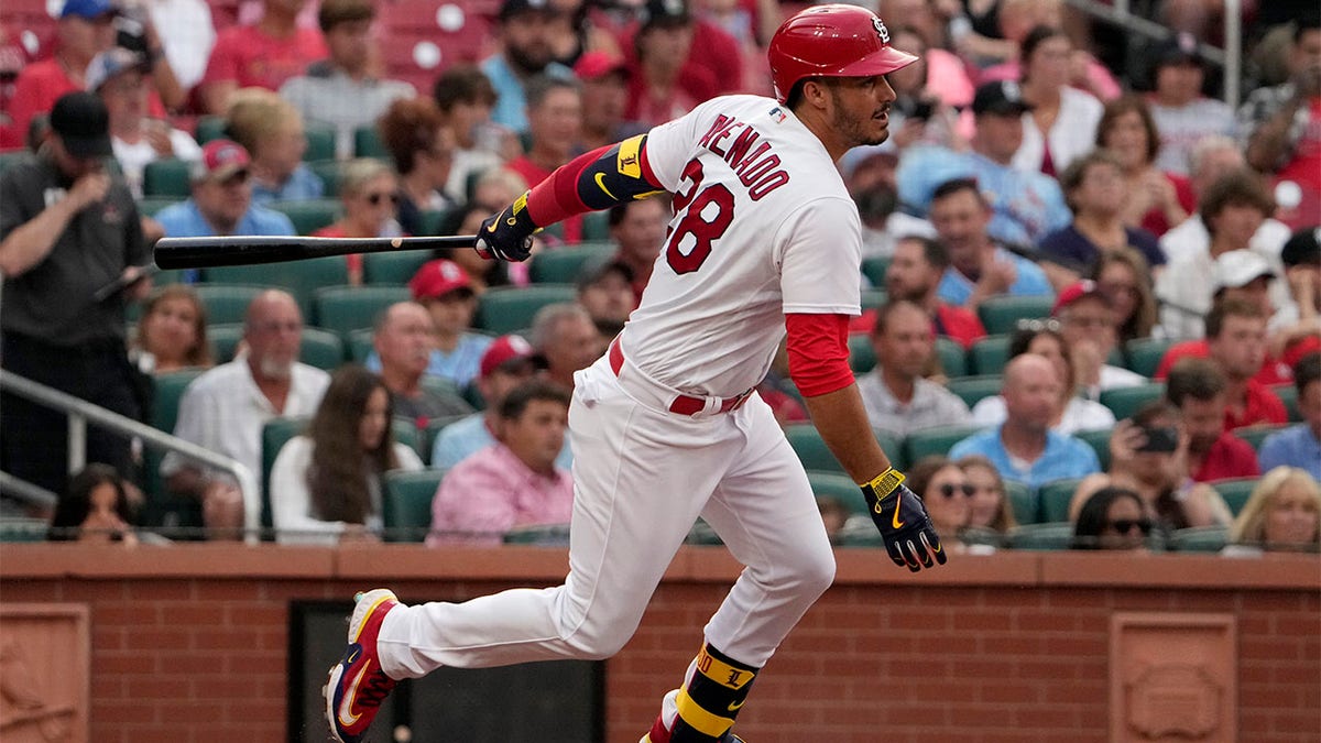 Cardinals' Nolan Arenado drives in four runs in win over slumping
