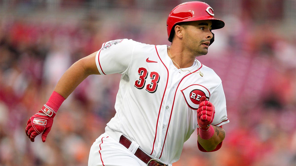 A look at Cincinnati Reds players who served in the military