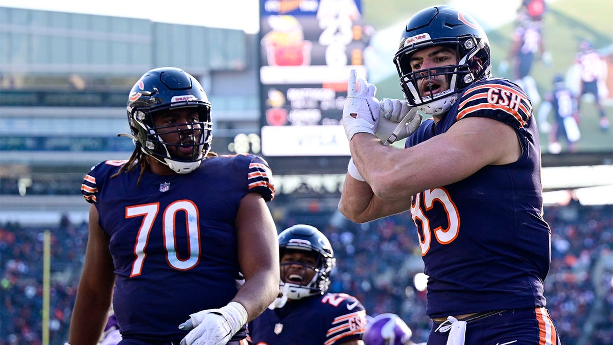 Bears News: Cole Kmet Reacts to $50 Million Extension