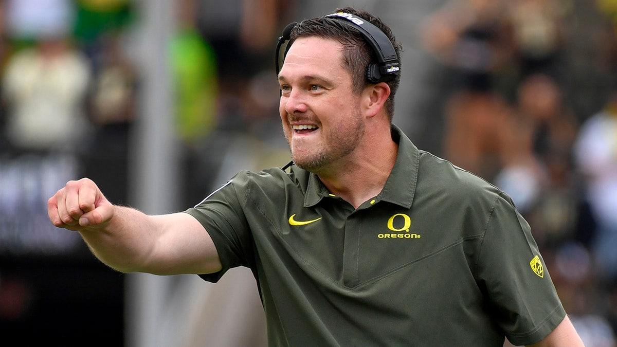 Oregon Coach Blasts Colorado In Fiery Pregame Speech: ‘They’re Fighting ...