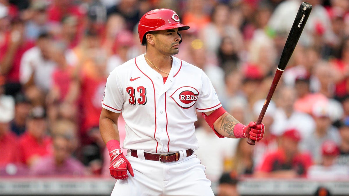 Christian Encarnacion-Strand bats