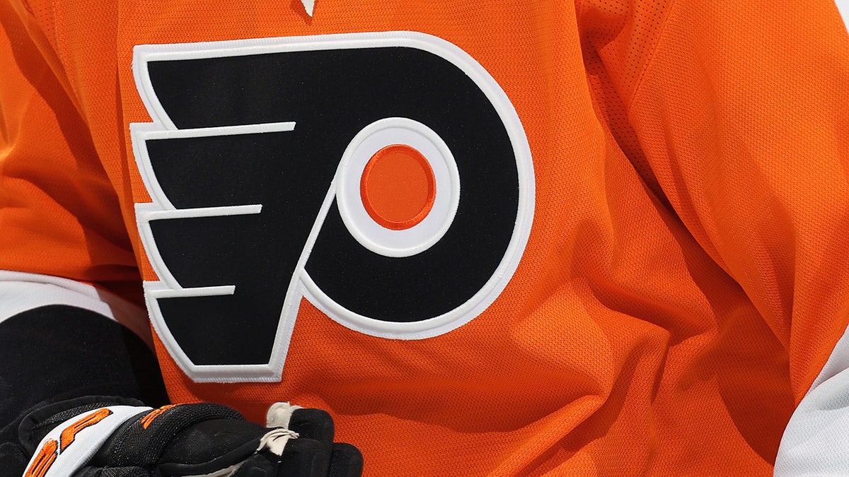 Flyers jersey logo