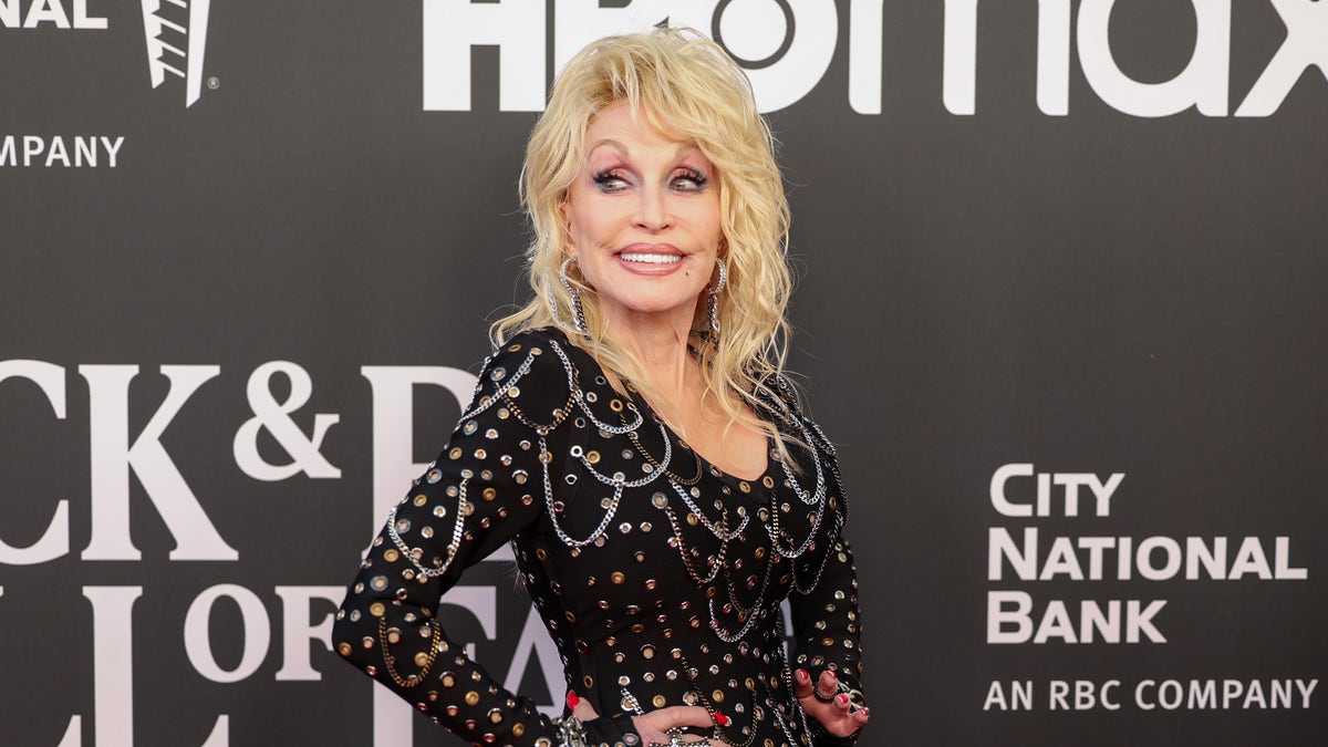 dolly parton on rock and roll hall of fame