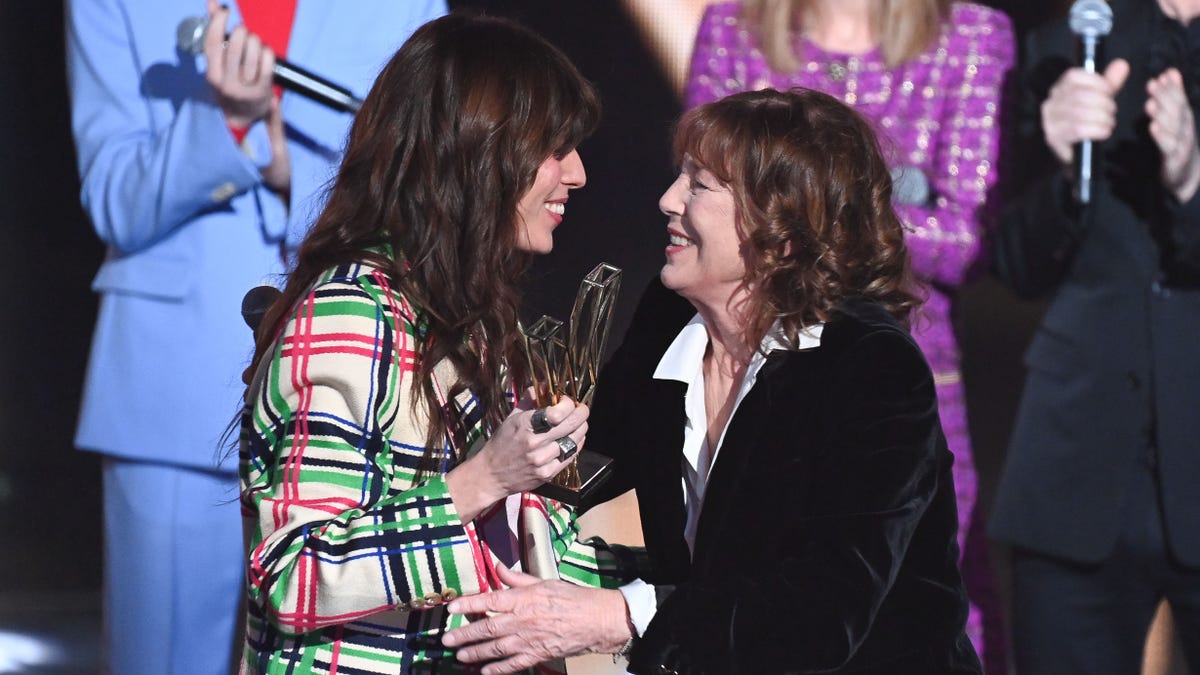 Lou Doillon presents her mother with an honorary award