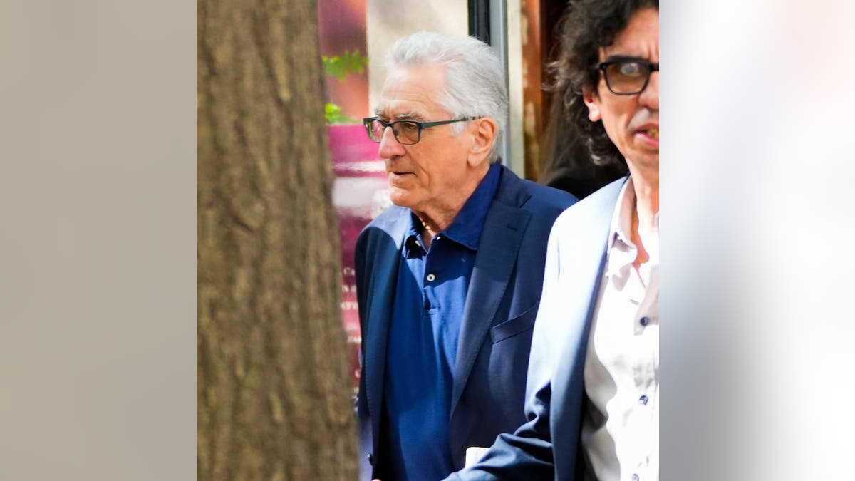 robert de niro at grandson's wake