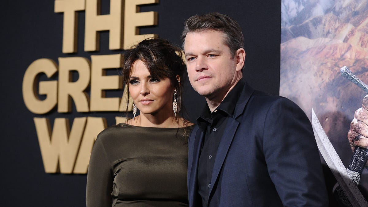 matt damon with wife luciana at great wall premiere