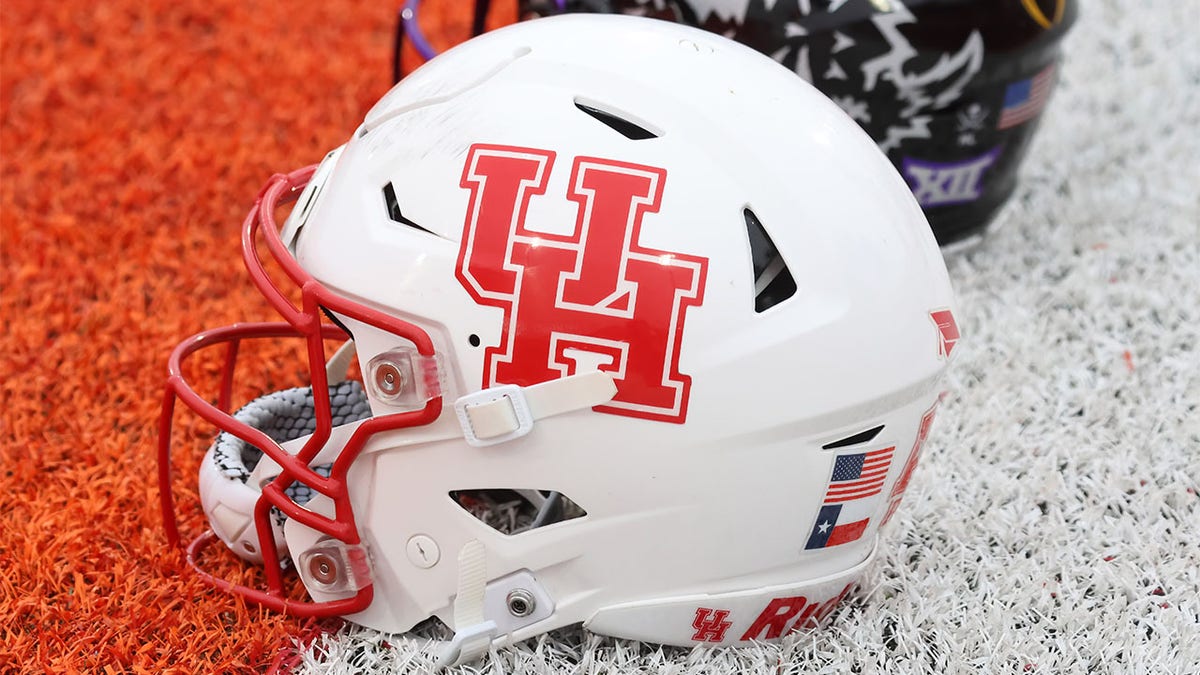 A Houston Cougars helmet at the Senior Bowl