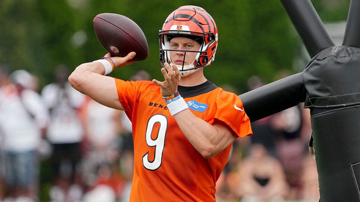 Joe Burrow during training camp