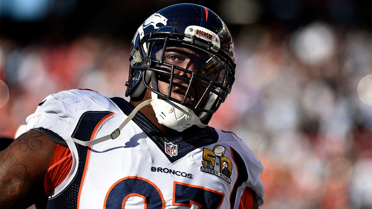 Malik Jackson plays in the Super Bowl