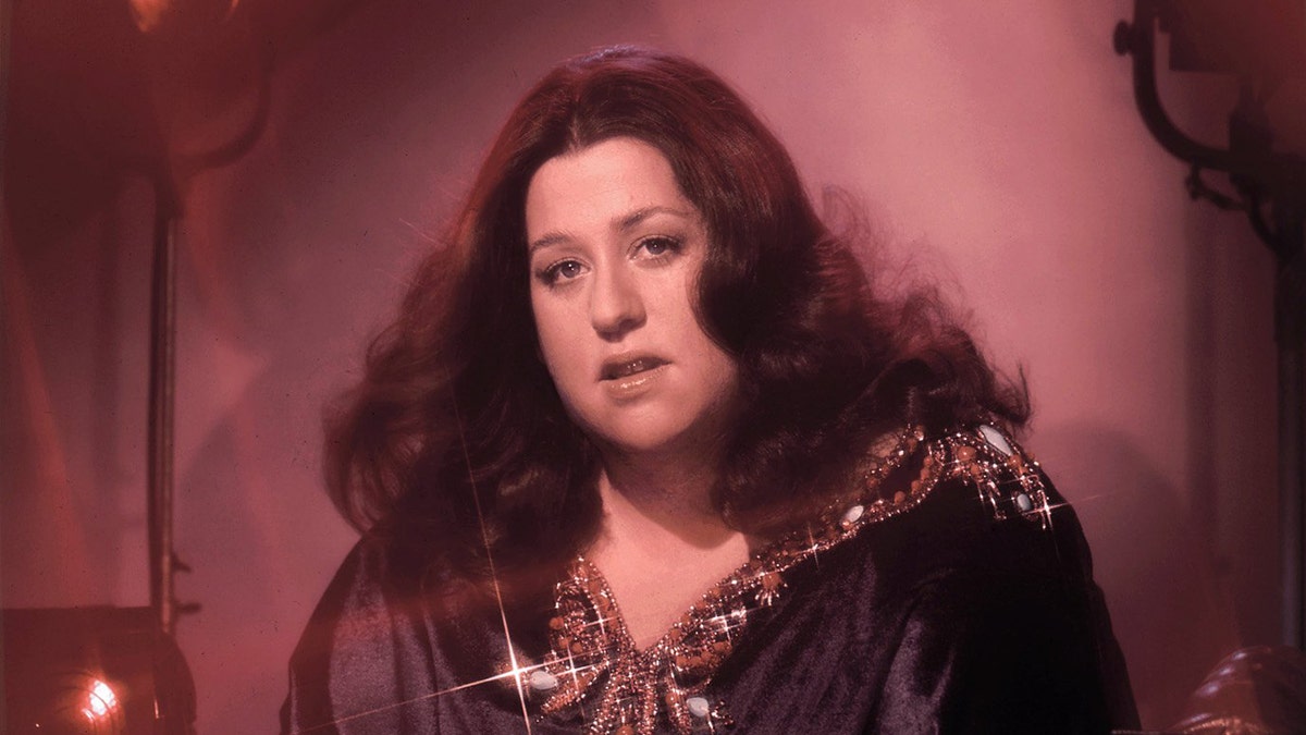 A close-up of Cass Elliot in a glamour shot from 1970