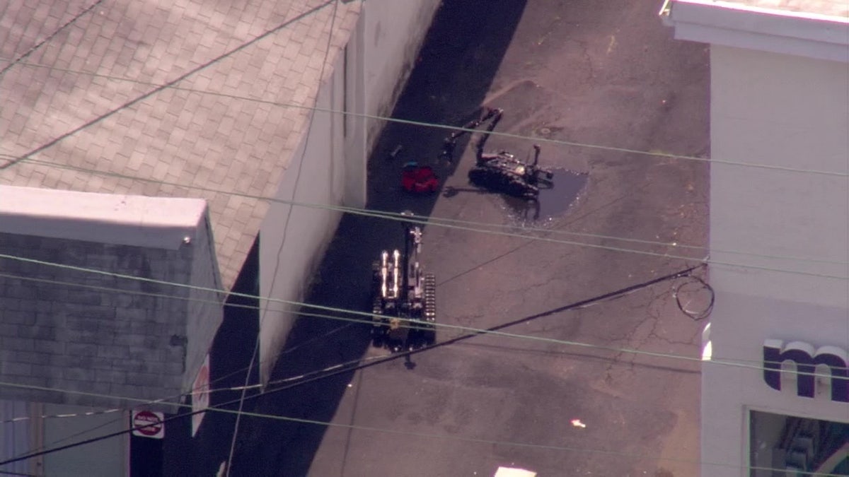 New Jersey police inspect possible pipe bombs