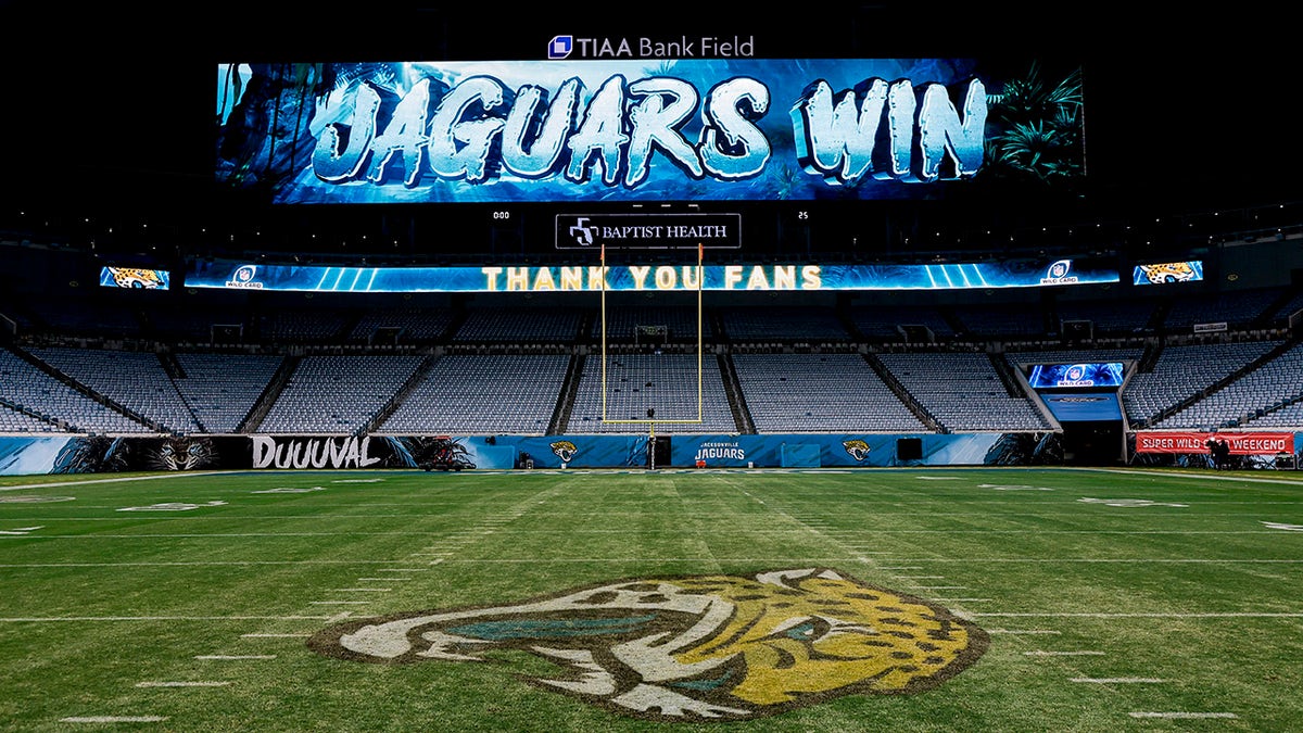 Videoboard says 'Jaguars Win'