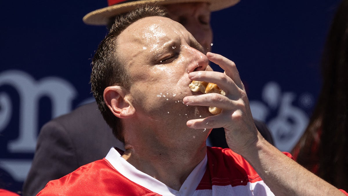 Joey Chestnut mows down hot dogs