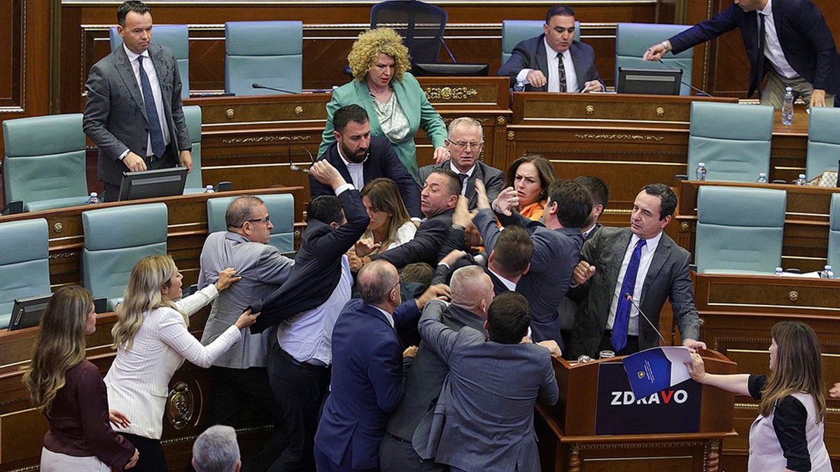 Kosovo parliament fight