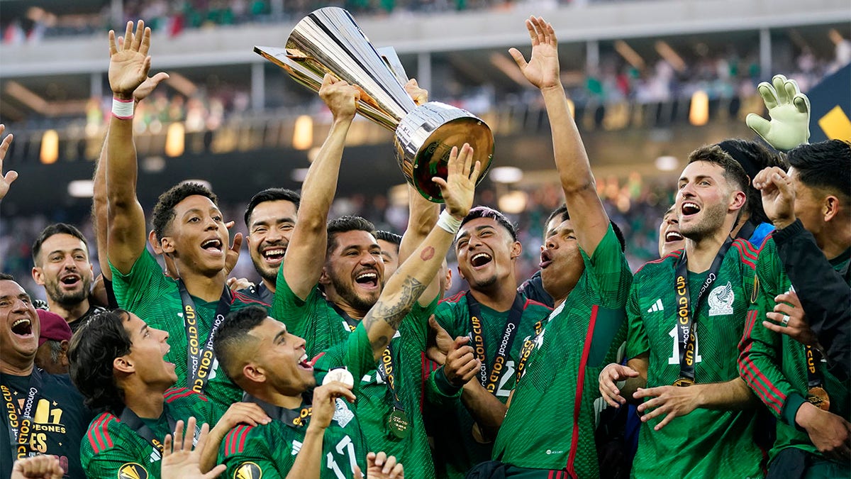 Mexico Players celebrate