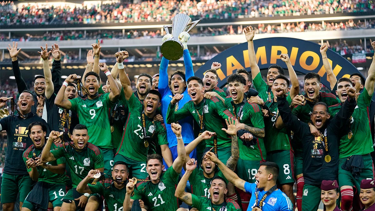 Mexico players celebrate