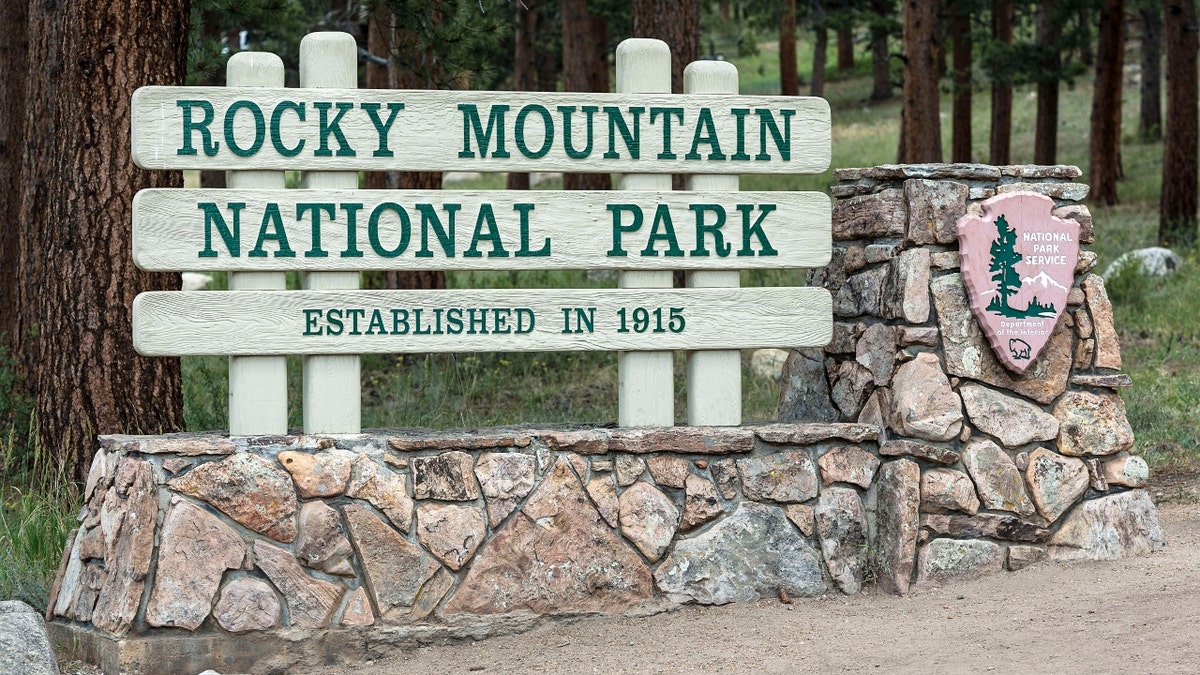 A sign for Colorado's Rocky Mountain National Park