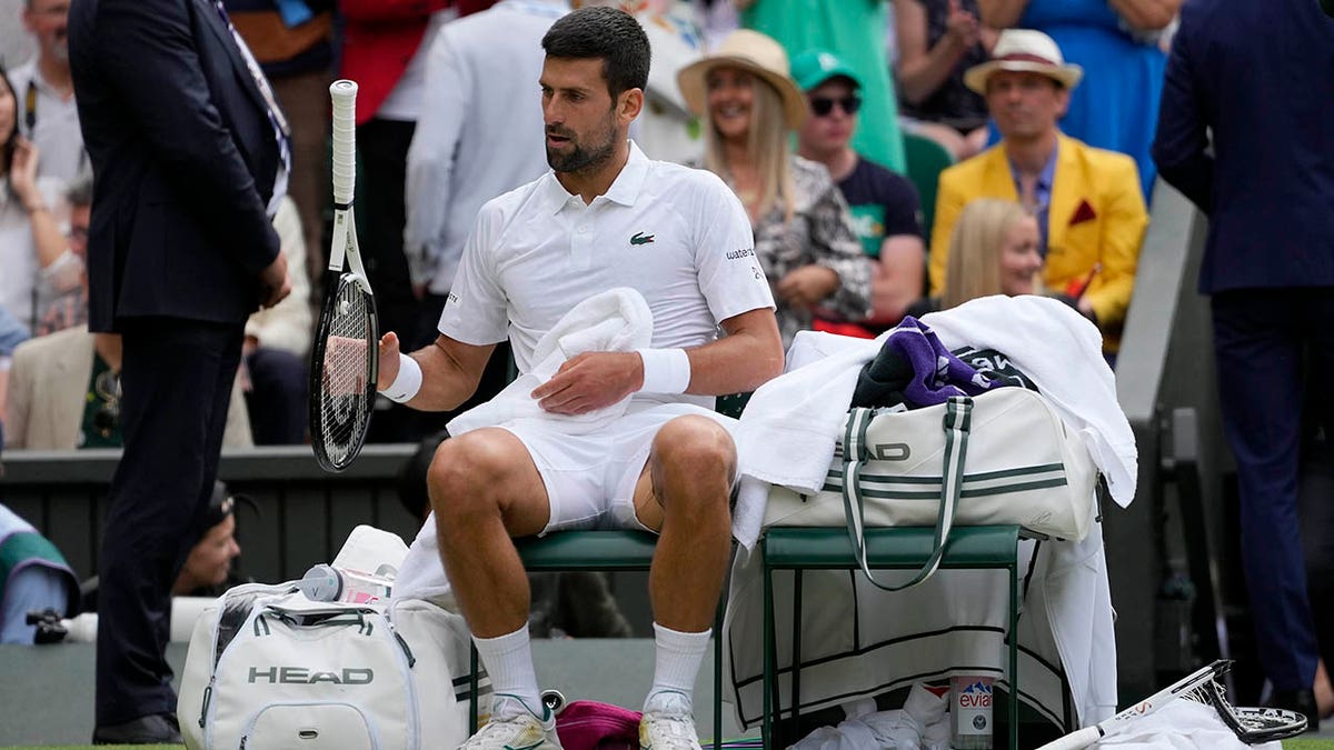 Djokovic gets a new racket