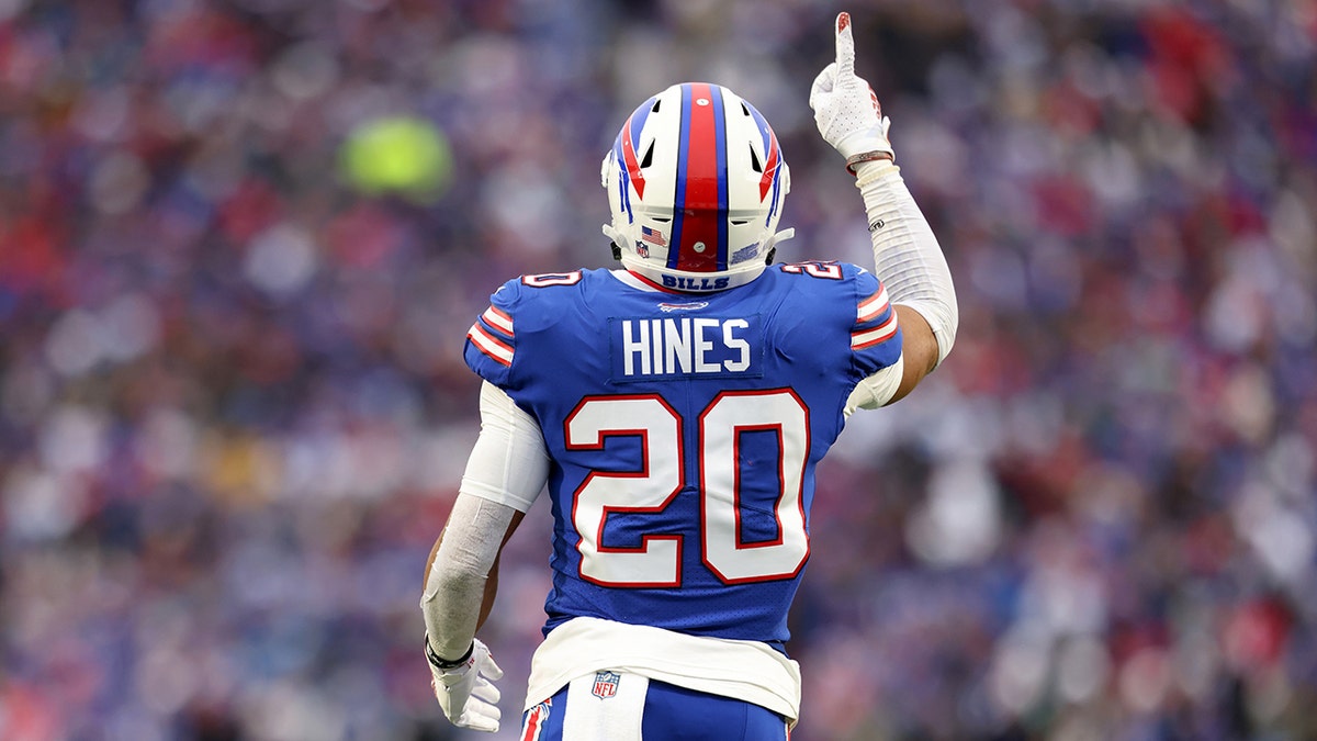 Is new Bills RB Nyheim Hines crazy? His punt return mantra says it all 