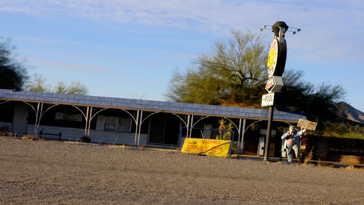 A blue motel in Arizona