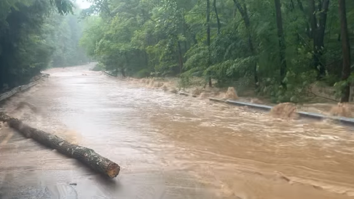Eastern Pennsylvania road flooding