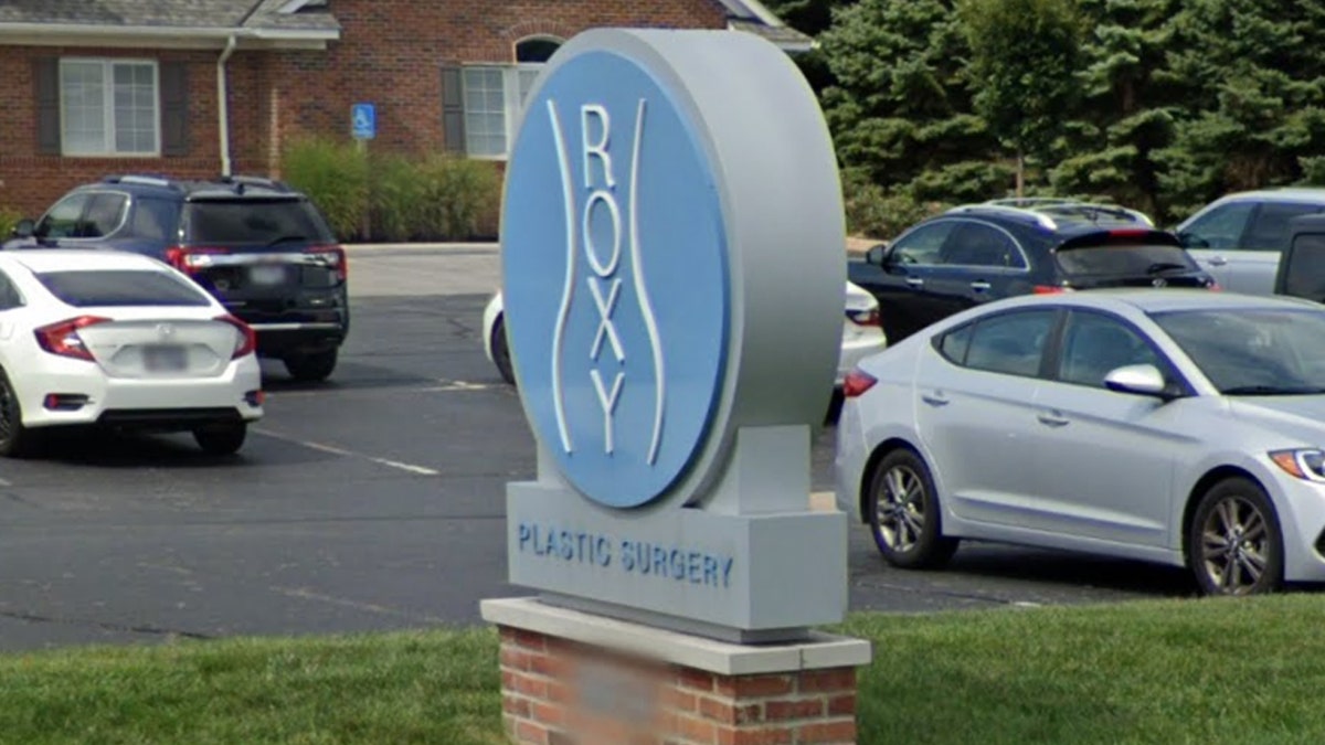 Google Street View of Social Media Plastic Surgeon Dr. Roxy's facility logo