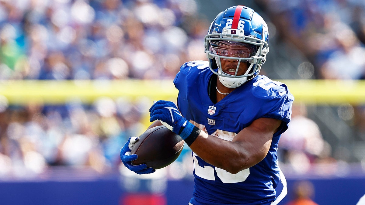 Saquon Barkley considers following in Le'Veon Bell's footsteps