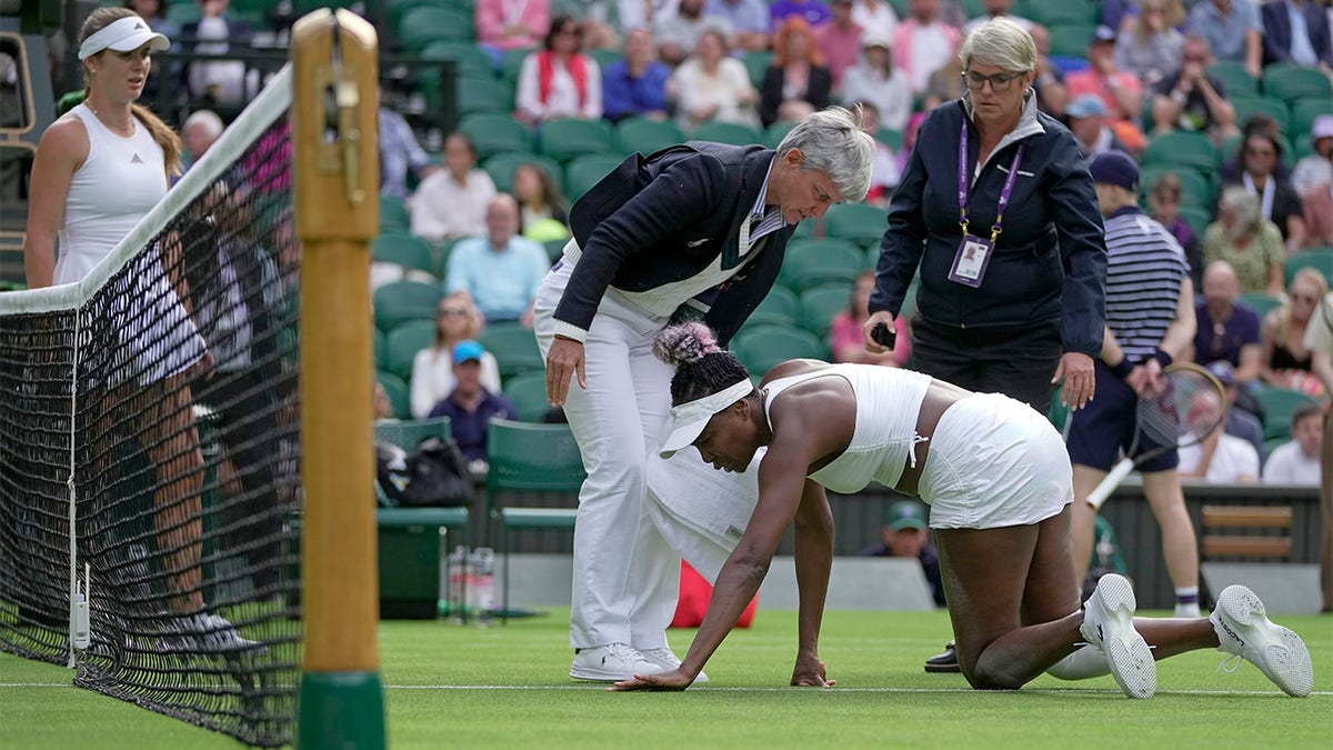 Officials assist Venus Williams
