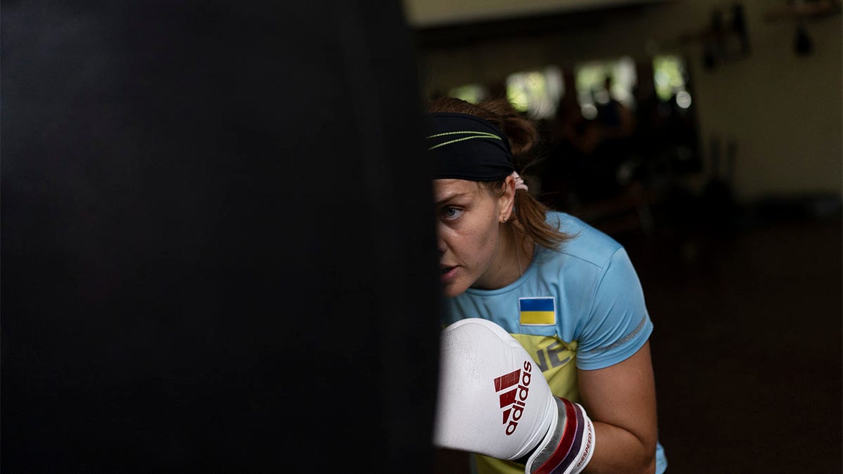 Anna Lysenko trains