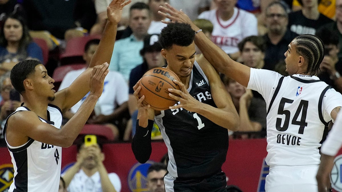 Victor Wembanyama drops 27 and 12 in a Summer League loss - Pounding The  Rock