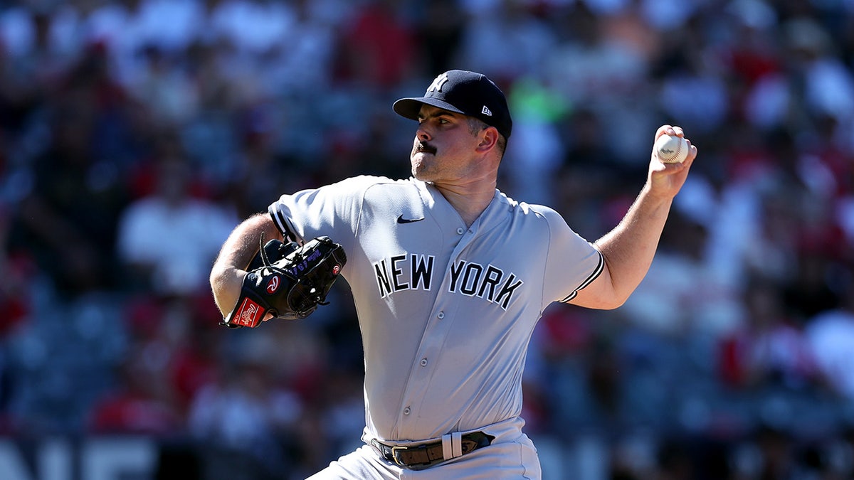 Yankees pitcher mocks jeering fan base in just his third start