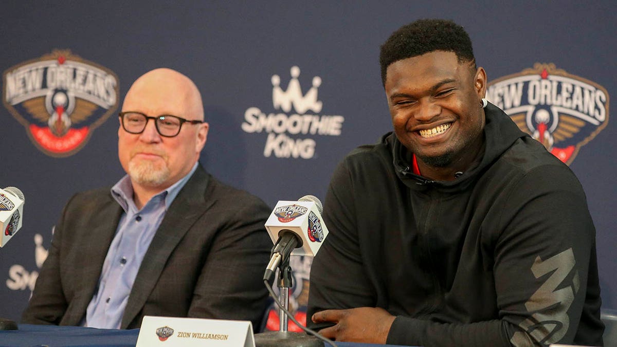 David Griffin and Zion Williamson