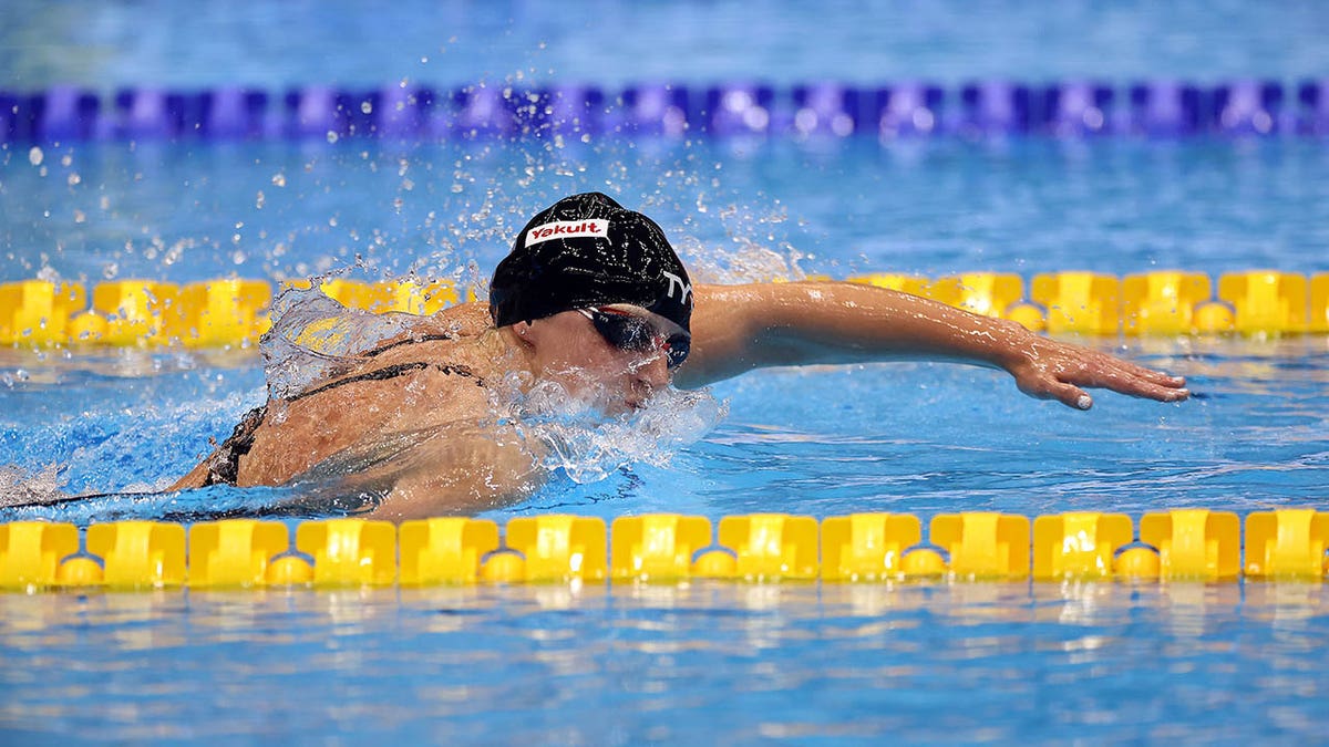 Katie Ledecky swims in the 1500m freestyle