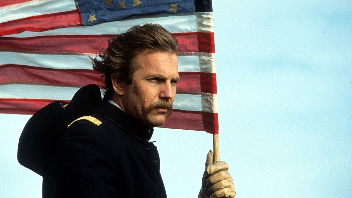 Kevin Costner has mustache in Dances With Wolves movie