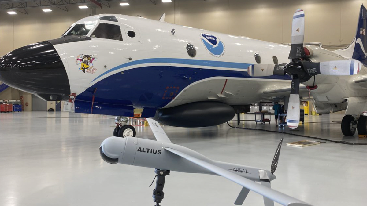 NOAA plane 