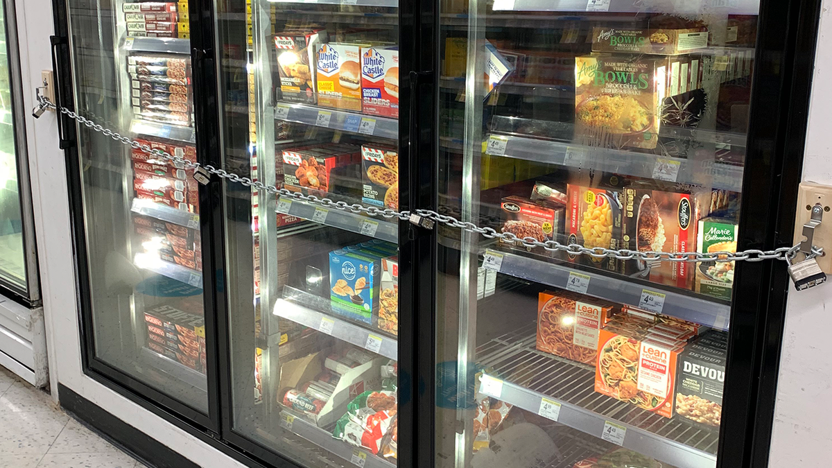 Video Shows San Francisco Walgreens Chain Freezers Shut After ...