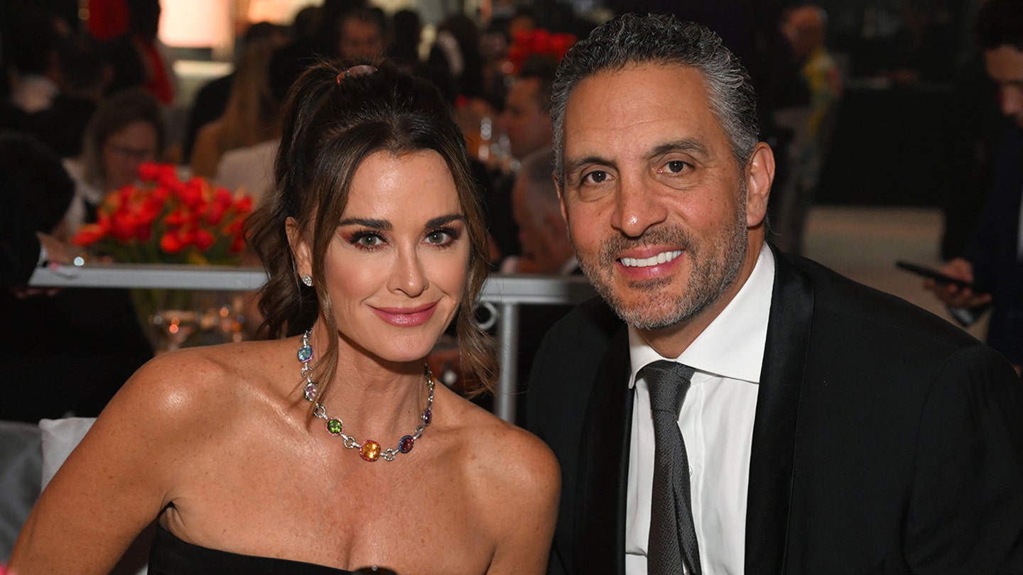 Kyle Richards' Journey to Sobriety: Finding Strength and Resilience Amidst Life's Challenges