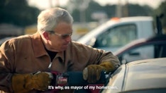 Red-state Democrat, governor hopeful breaks with party, takes literal saw to higher taxes in new ad