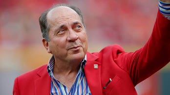 Johnny Bench apologizes for 'insensitive' comment at Reds ceremony