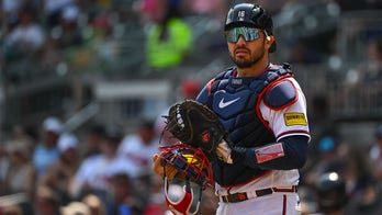 Braves sign Travis d'Arnaud to one-year contract extension