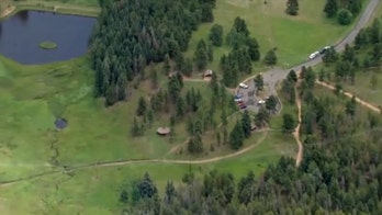 Colorado sheriff warns hikers of naked sexual predator targeting women along trails