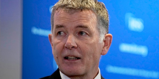 رئيس MI6 ريتشارد مور يلقي أول خطاب عام في لندن