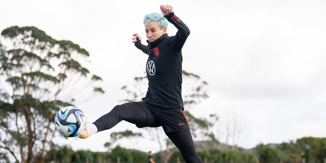 Megan Rapinoe training