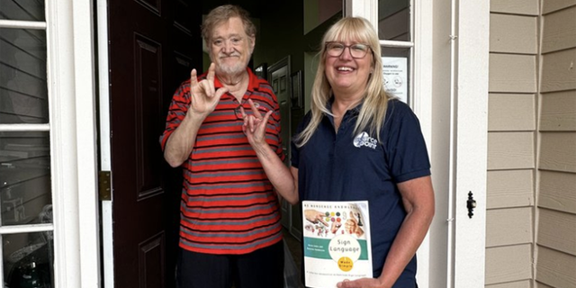 Meals on Wheels sign language