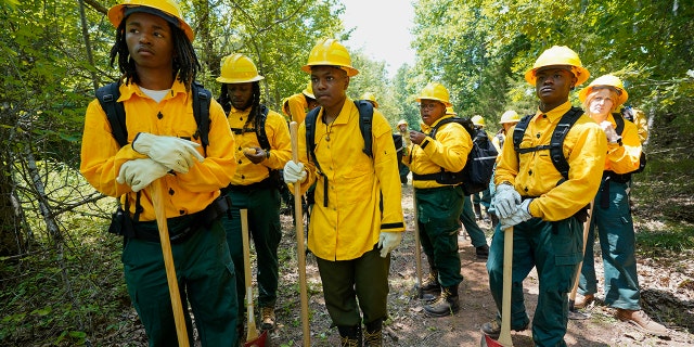 Wildland firefighter students from Alabama A&M 