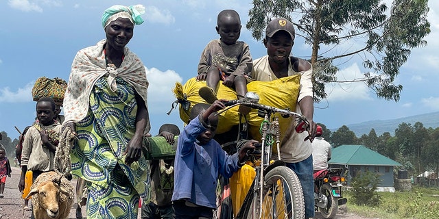   Bewohner fliehen vor Kämpfen zwischen M23-Rebellen und Kongolesen
