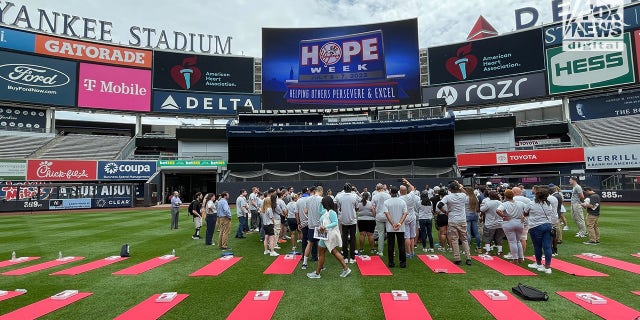 Los medios se reúnen en el Yankee Stadium