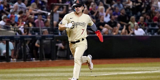 Corbin Carroll runs